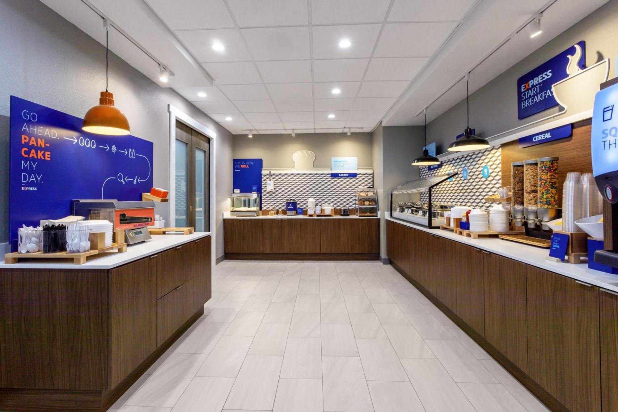 Holiday Inn Express & Suites Macclenny By Ihg Exterior photo